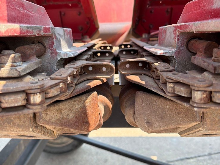 case-ih-1063-image-12