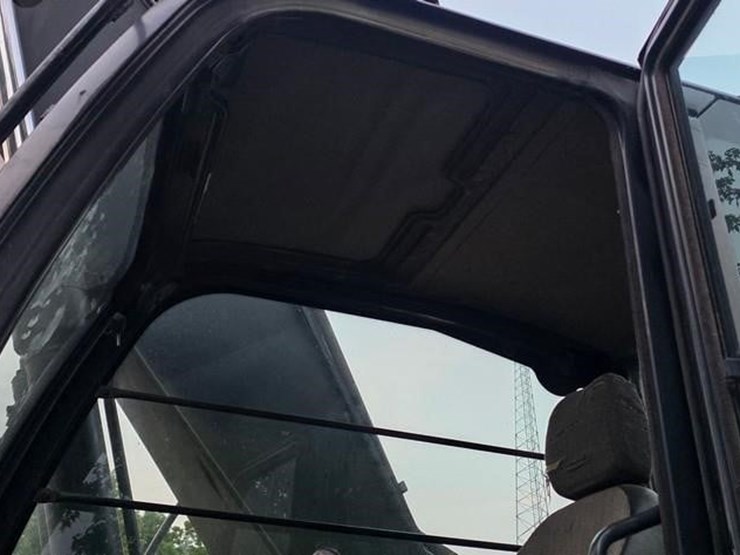 2011-deere-240d-lc-image-81