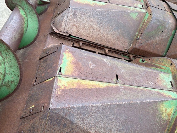 john-deere-444-image-15