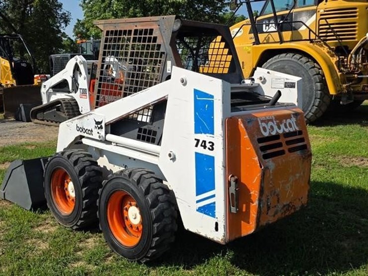 bobcat-743-image-3