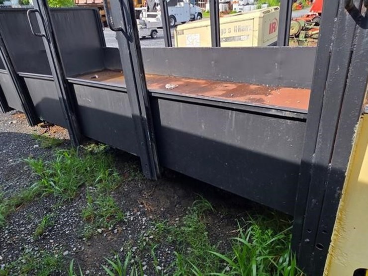 rolloff-metal-flat-bed-image-14