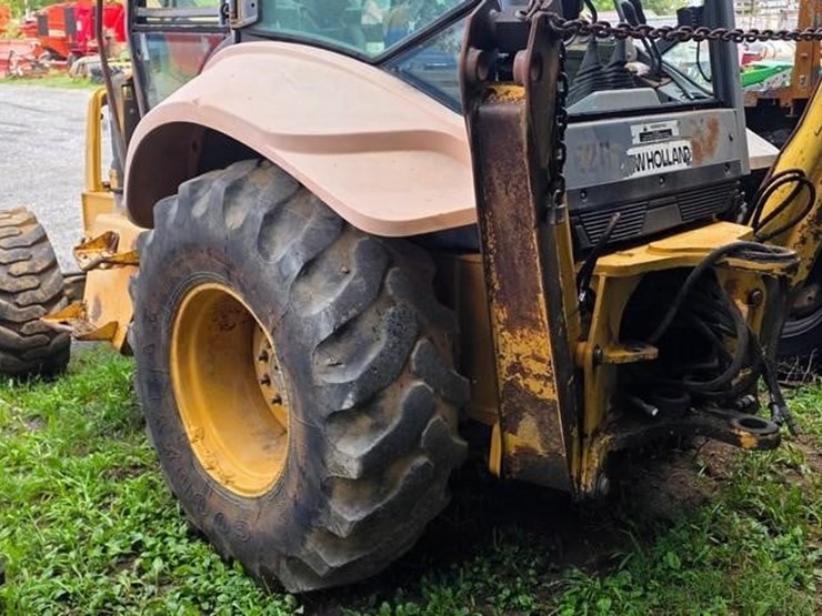 new-holland-555e-image-19