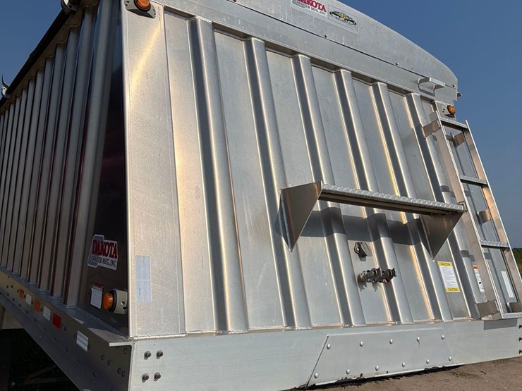 2010-dakota-4100-41ft-semi-grain-trailer-image-21