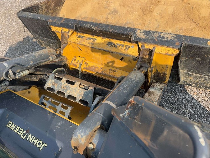 2018-deere-333g-image-8