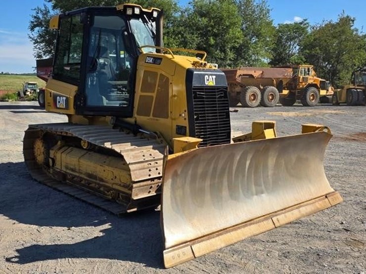 2020-caterpillar-d5k2-lgp-image-2