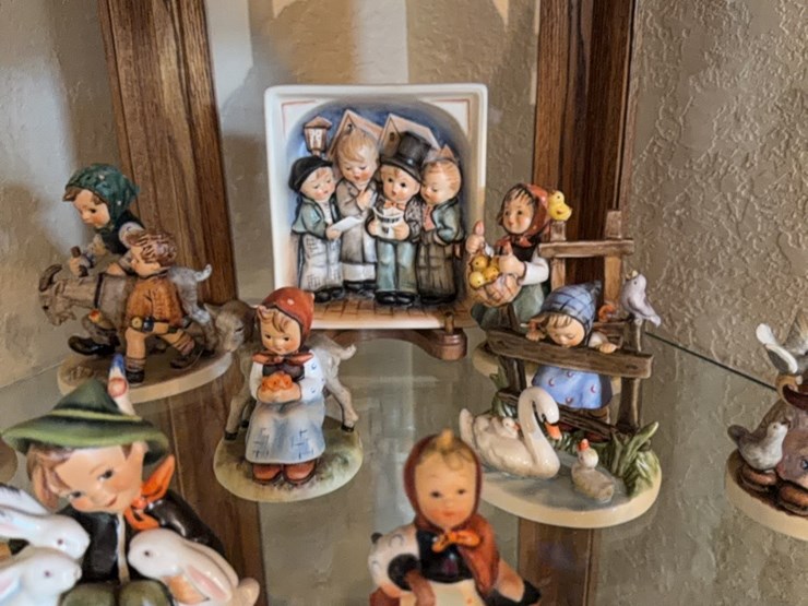 figurine-set,-goebel-west-germany,-winner-takes-the-entire-set-(12-pieces)-image-3