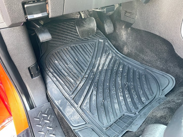 2011-ford-f150-image-48