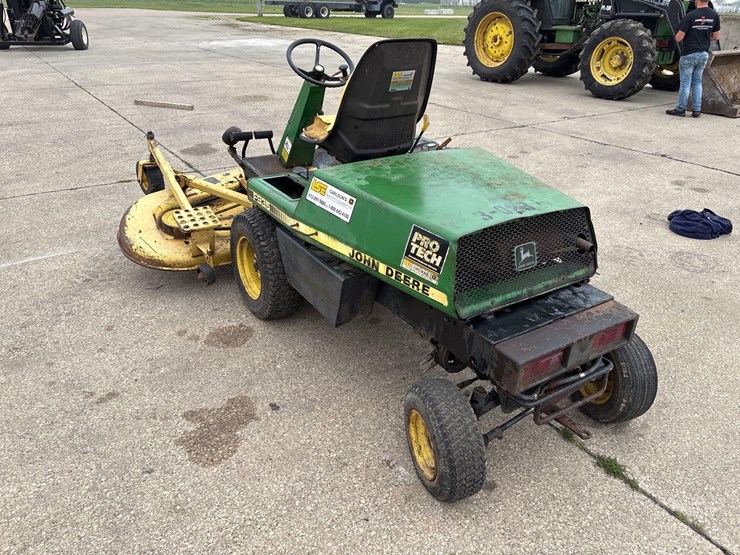 john-deere-f935-image-3