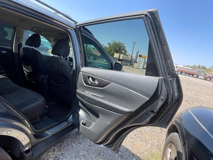 2018-nissan-rogue-image-97