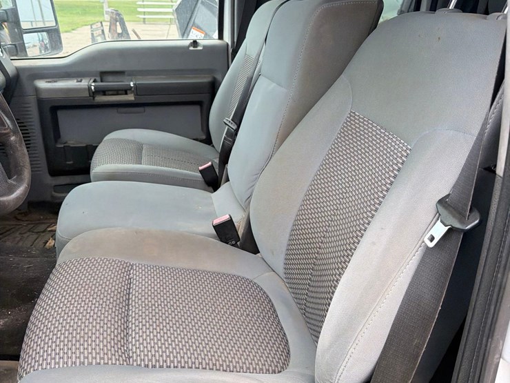 2010-ford-f350-image-40