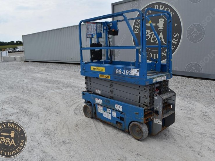 2018-genie-gs1930-image-3