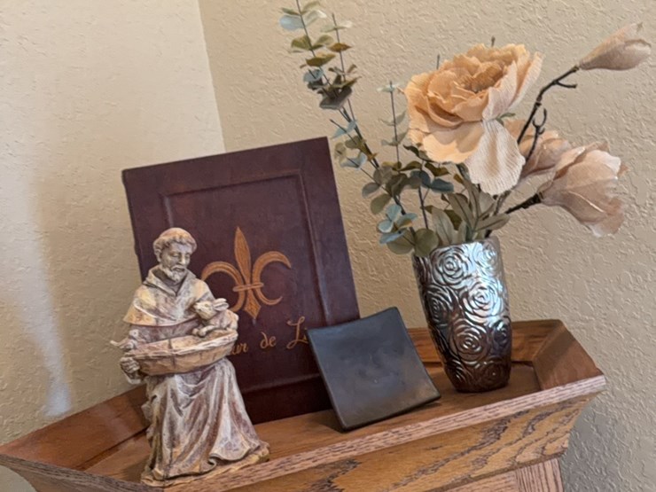 decor-for-top-of-curio-cabinet-image-14