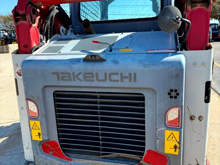 2021-takeuchi-tl10v2-image-5