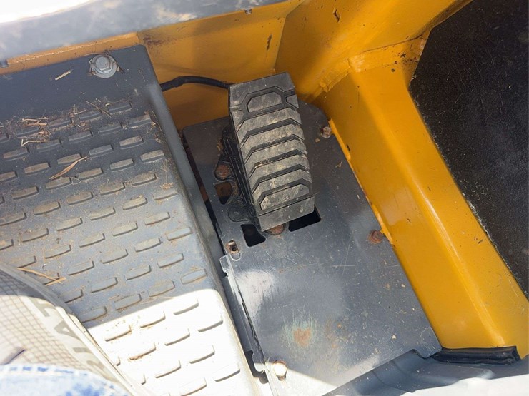 2024-deere-316gr-image-14