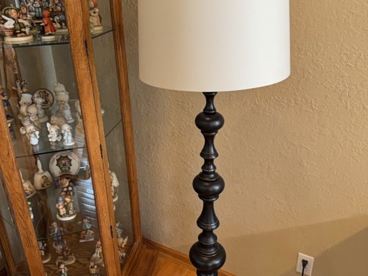 modern-day-floor-lamp,-new-condition-image-12