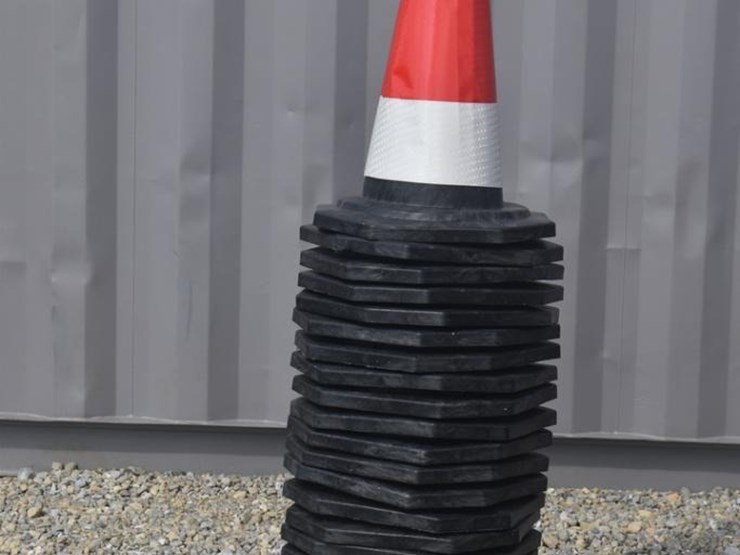 safety-cones-48550-image-1