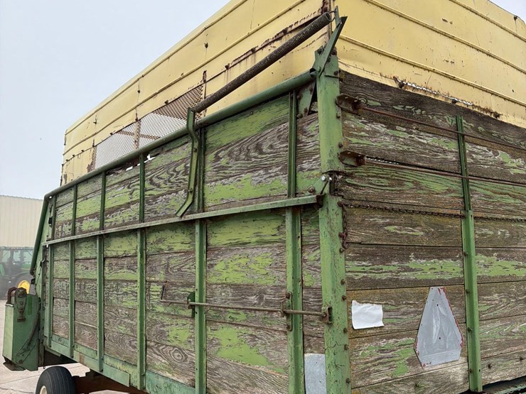 john-deere-125-image-8
