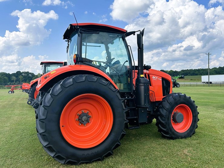 2024-kubota-m7-174-image-1