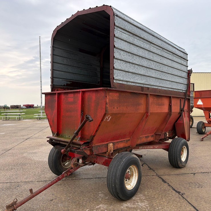 Roda 12ft Rear Unload Metal Silage Wagon