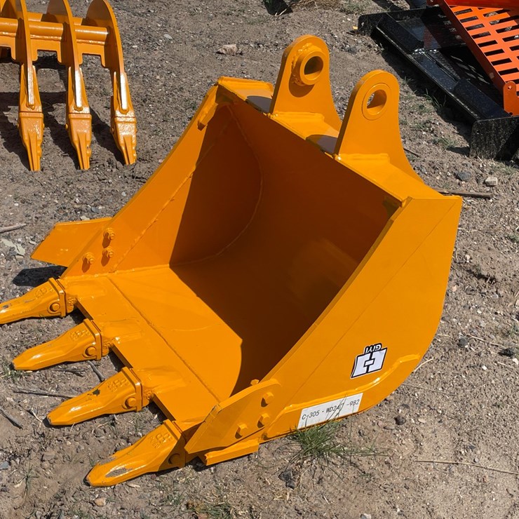 2026 CATERPILLAR 305