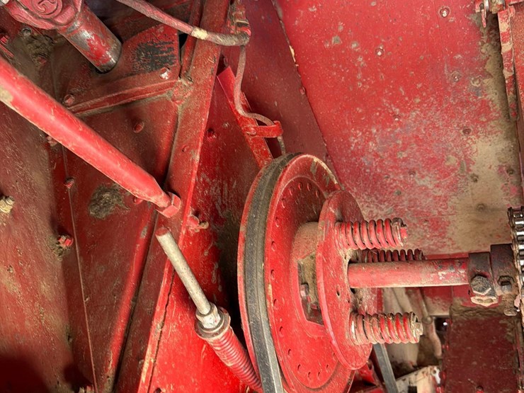 1989-case-ih-1660-image-37