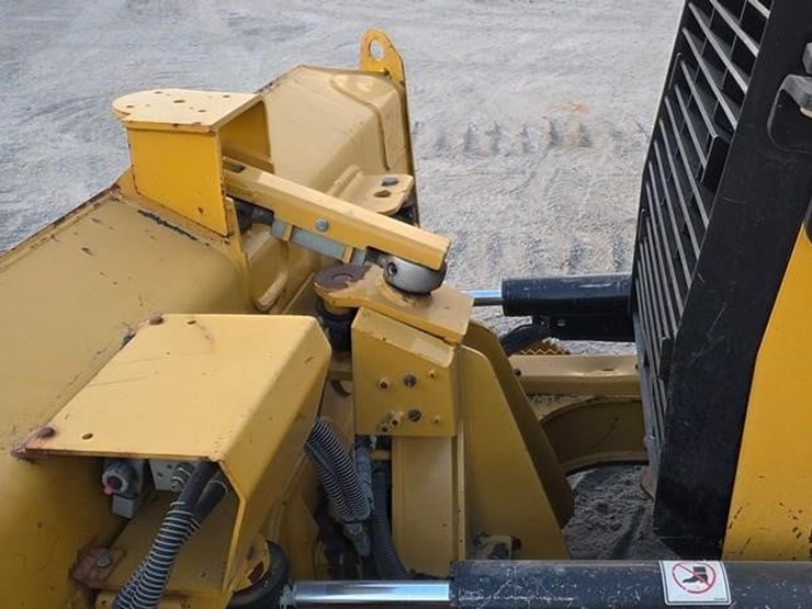 2017-caterpillar-d5k2-xl-image-15