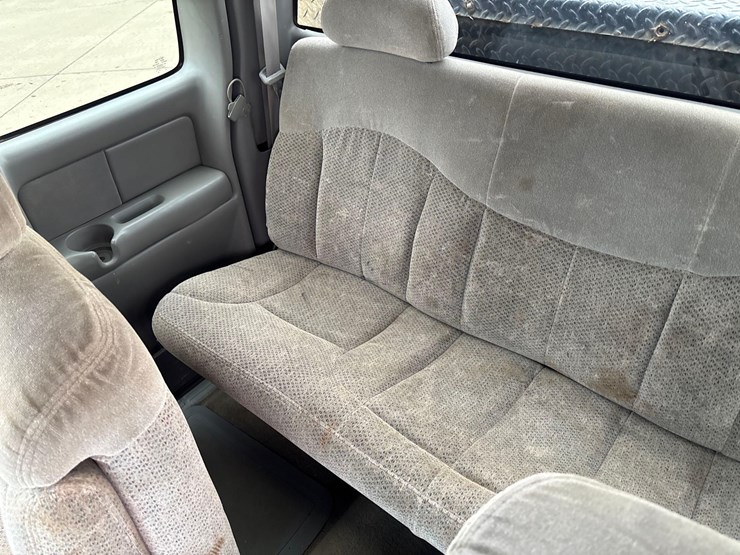 1999-chevrolet-k2500-image-38