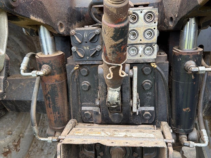 2003-case-ih-mx255-image-11