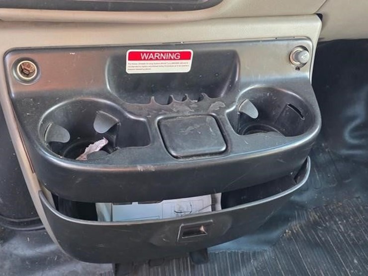 2001-chevrolet-express-3500-image-52