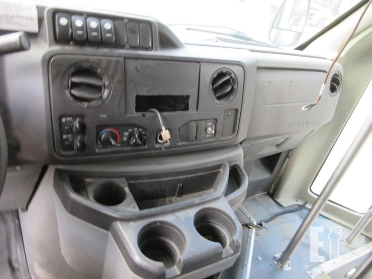 2016-ford-e450-image-7