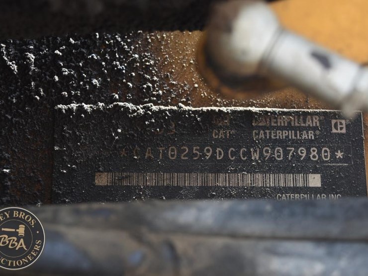 2021-caterpillar-259d3-image-26