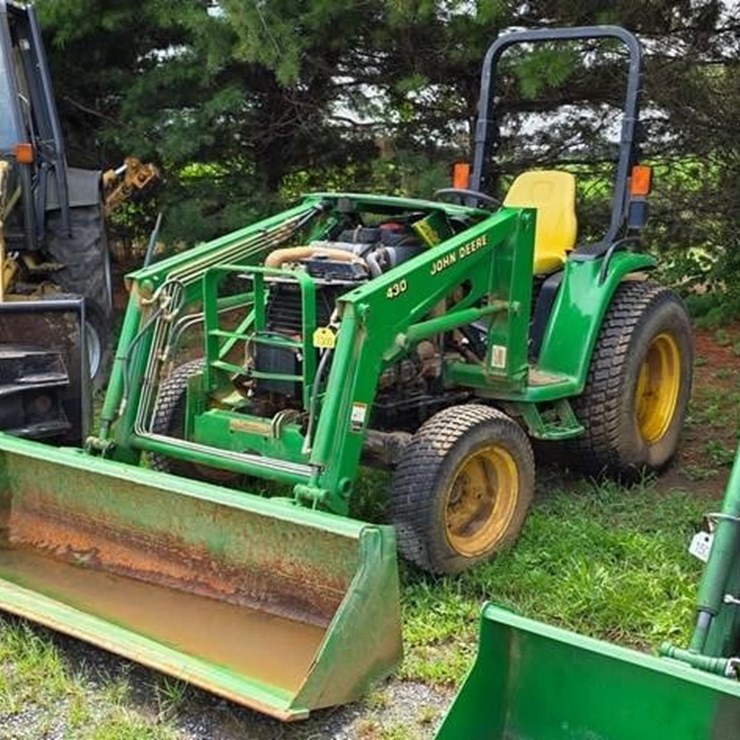 JOHN DEERE 4310