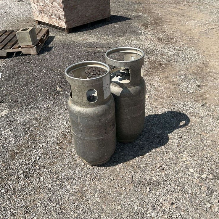(2) aluminum propane tanks