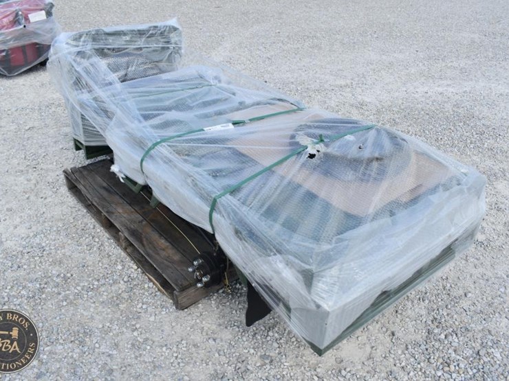 three-wheel-golf-cart-with-dump-bed-48498-image-3