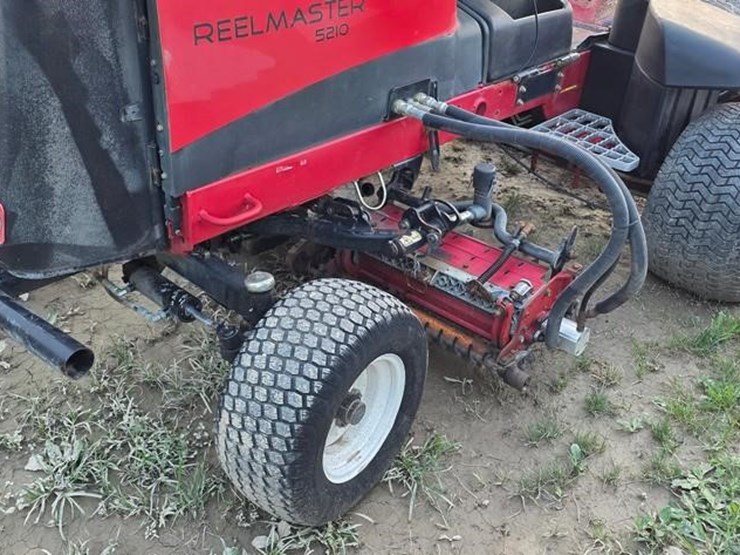 2011-toro-reelmaster-5210-image-12