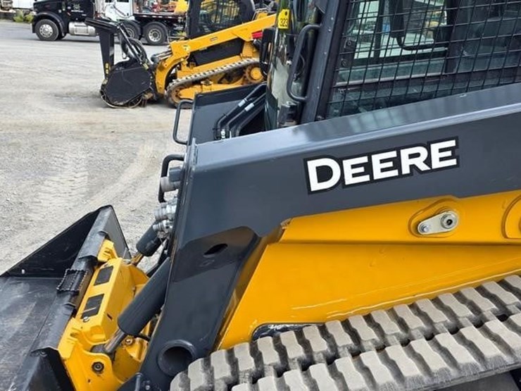 2025-deere-335-p-tier-image-32