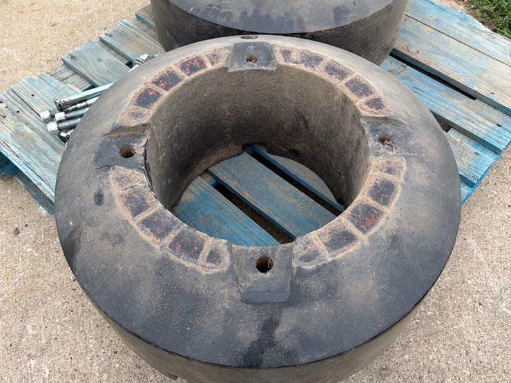 2-case-ih-wheel-weights-image-2