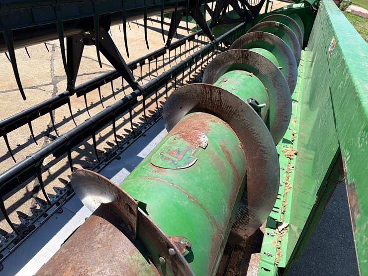 john-deere-630f-image-26