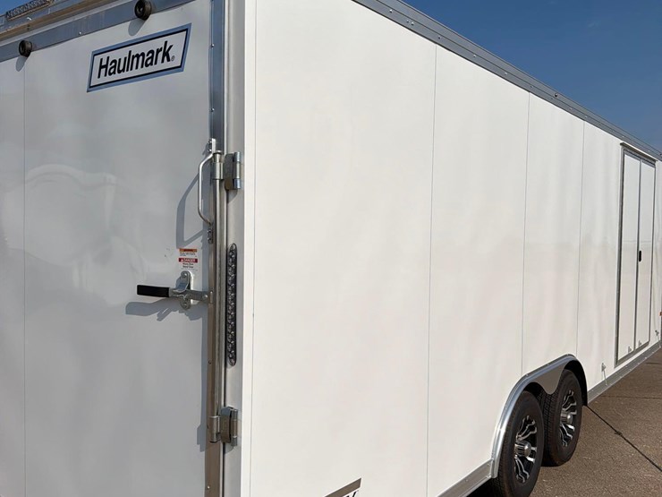 2020--haulmark-grizzly-hd-8-1/2ft-x-24ft-enclosed-trailer----like-new-image-22