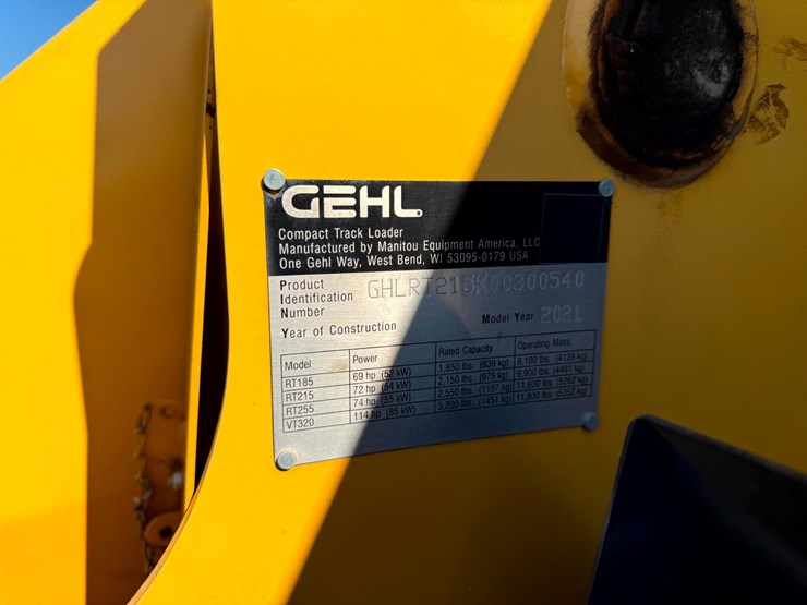 2021-gehl-rt215-image-6