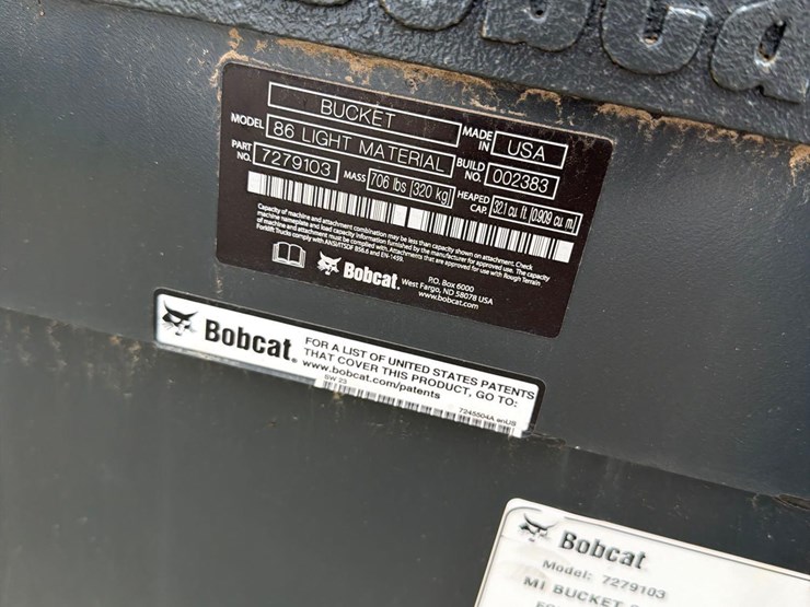 like-new-bobcat-7ft-skidloader-bucket-image-5