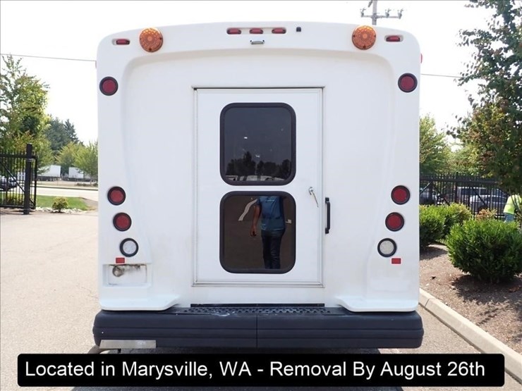 2019-ford-e450-image-16