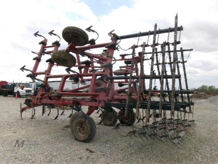 case-ih-4300-image-8