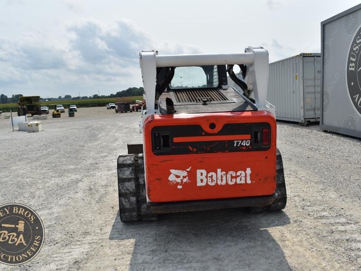 2019-bobcat-t740-image-15