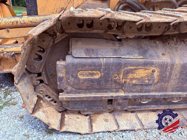 2009-caterpillar-d5k-xl-image-17