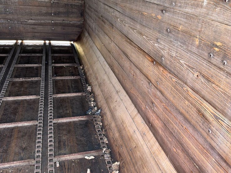 roorda-16ft-front-unload-silage-wagon-image-28