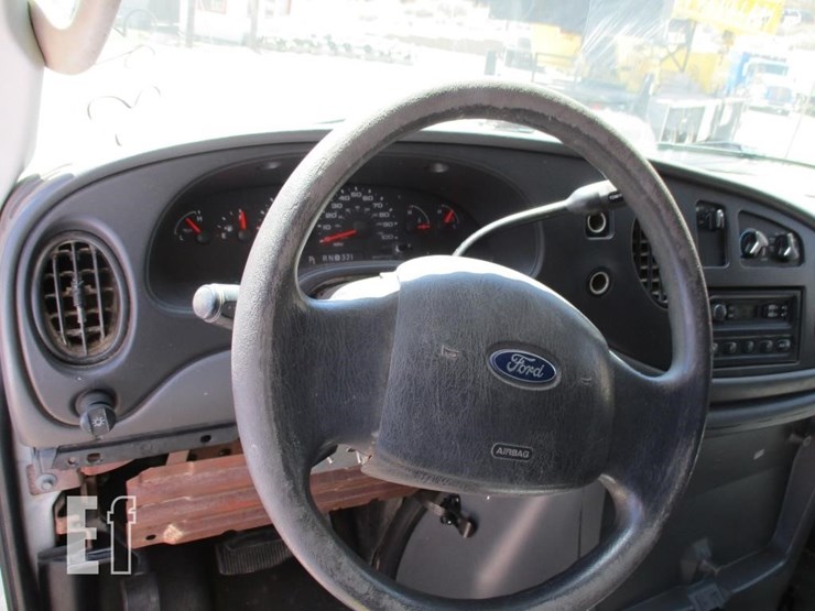 2006-ford-e450-image-11