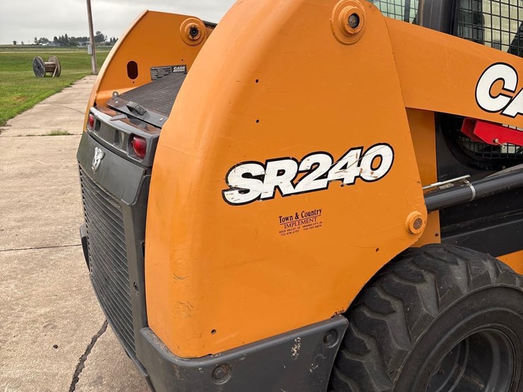 case-sr240-image-5