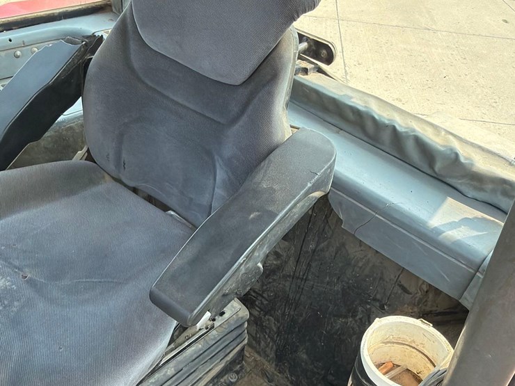 case-ih-7140-image-48