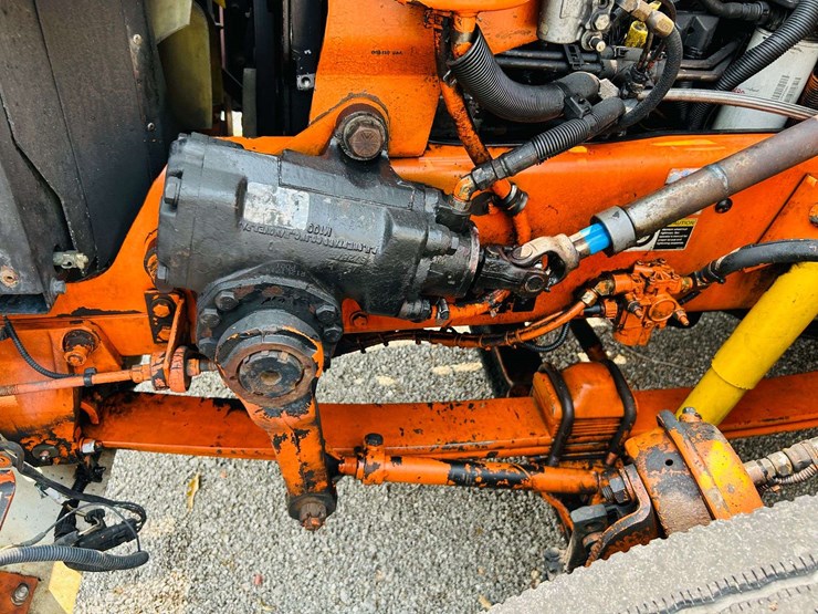 2005-kenworth-t300-image-35